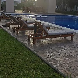https://casa-playa-del-77723.quintano-roohotels.com