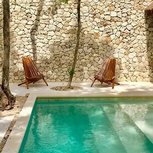 https://casa-lam-tulum.tulum-hotels.net